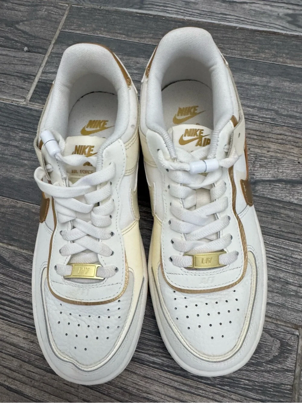 Nike Air Force 1 Womens sneakers white metallic gold - size 7